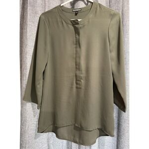 Express 3/4 Sleeve Hidden 1/2 zip Green  Blouse Women's size XS